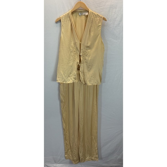 Victoria's Secret Other - VTG Victorias Secret Yellow Silk‎ Pajama Set MD sleeveless embroidered / pants